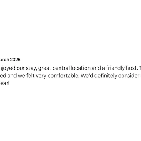 Betty's Apartment- Metres From Train Station *