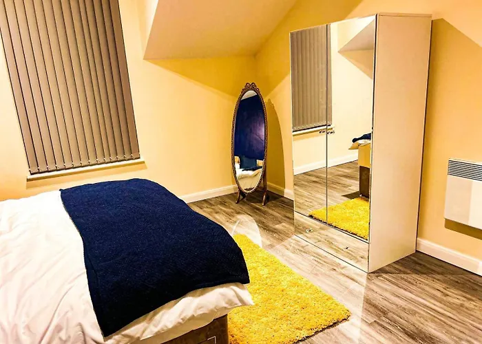 Betty's Apartment- Metres From Train Station Harrogate