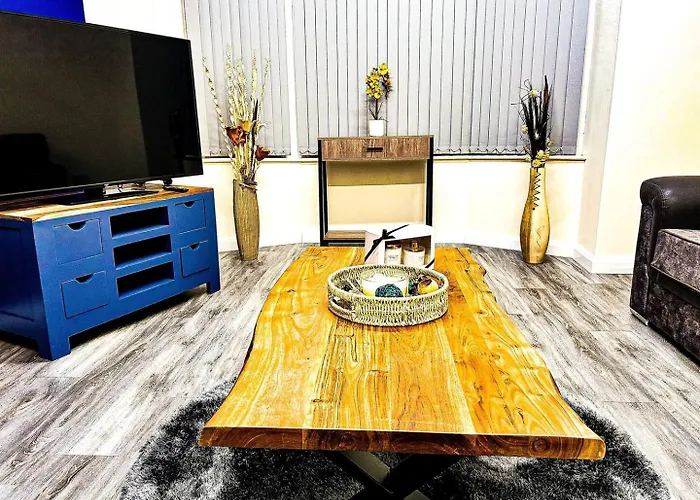 Betty's Apartment- Metres From Train Station * Harrogate