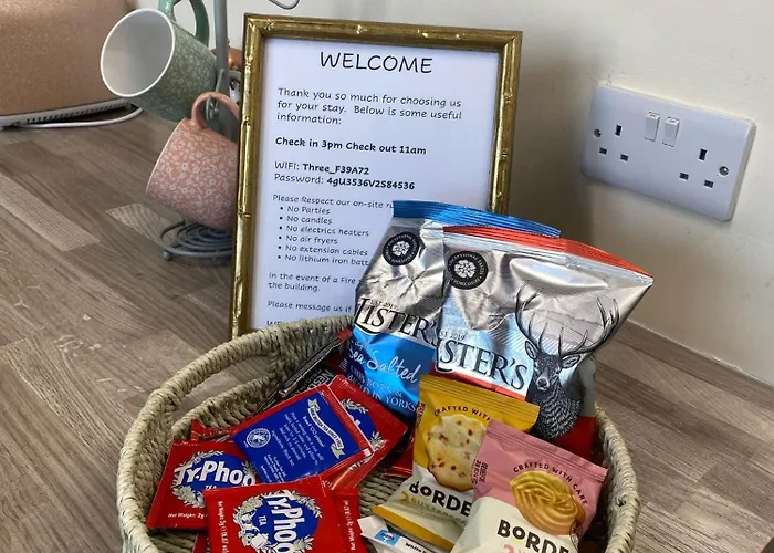 Betty's Apartment- Metres From Train Station * Harrogate