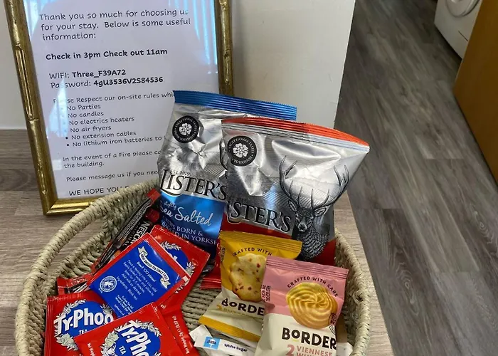 Betty's Apartment- Metres From Train Station * Harrogate