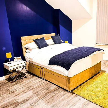 Betty's Apartment- Metres From Train Station Harrogate